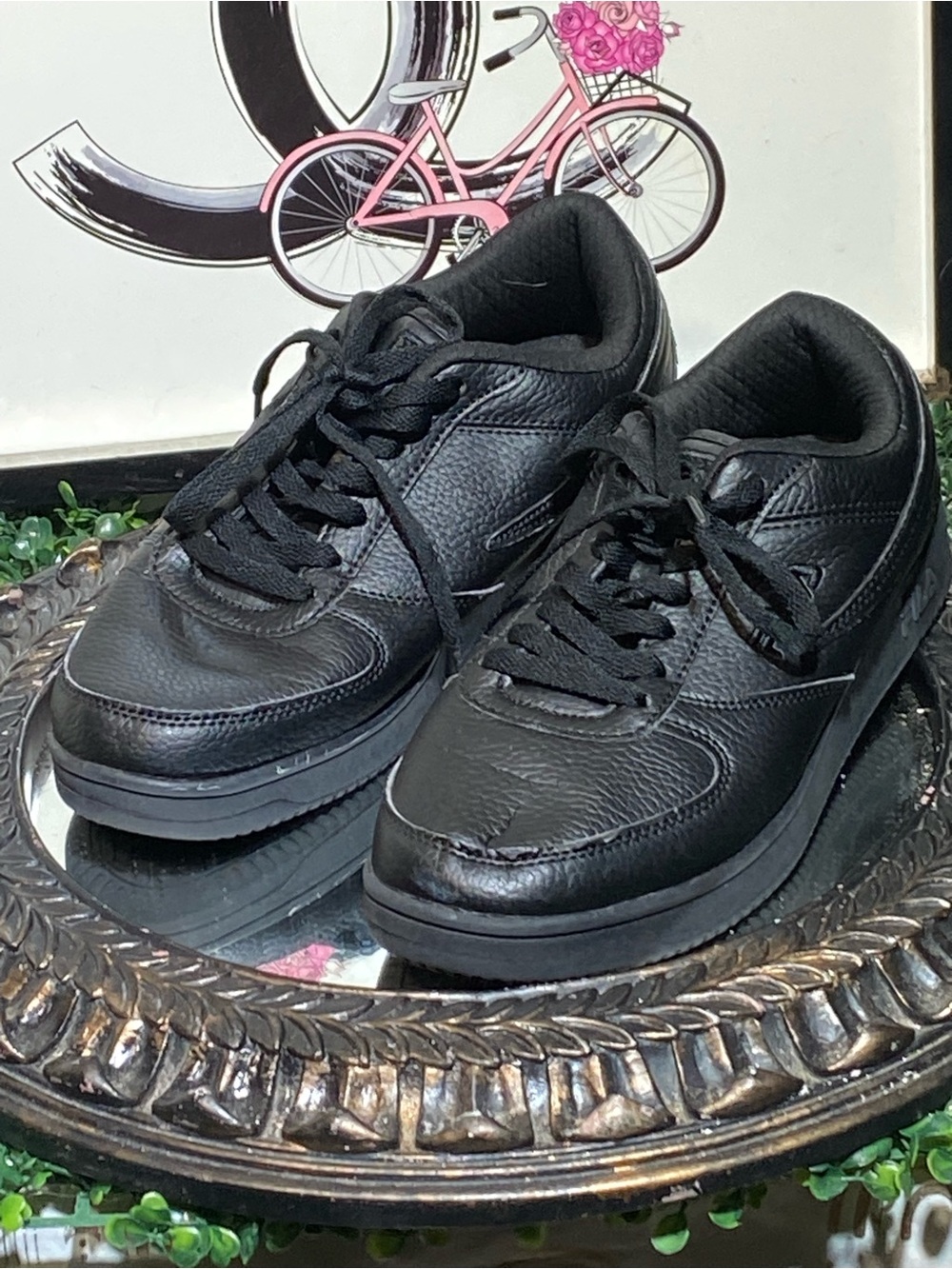 Fila Men's Black Leather Lace-Up Sneakers